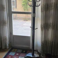 چوب رخت ایستاده پایه سنگی