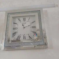 ساعت آیینه ای شاین دار