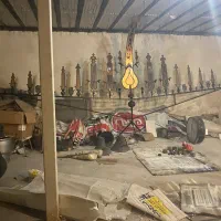 علامت محرم ۲۱ تیغه رنگ کاری شده طلائی|کلکسیون اشیاء عتیقه|چالوس, |دیوار