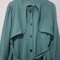 مانتو|لباس|بندر انزلی, انقلاب|دیوار