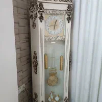 ساعت و بوفه