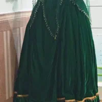 لباس سبز ۹هزارتعویض دارم