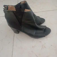 کفش و نیم بوت سایز ۳۸|کیف، کفش، کمربند|پردیس, فاز ۹|دیوار