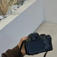 دوربین کنون 700 دی و لنز ۱۸.۱۳۵|دوربین عکاسی و فیلمبرداری|قم, بکایی|دیوار