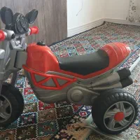 سه چرخه|اسباب‌‌بازی|کرج, کوی بعثت|دیوار