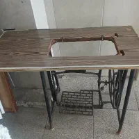 میز‌چرخ‌خیاطی‌قدیمی‌پایی‌سالم