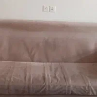 مبل ۷نفره پارچه و چوب سالم دسته هاش  ابرش رفته