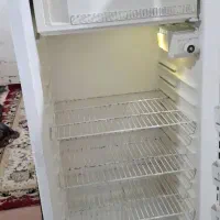 یخچال قدیمی با اصالت تمیز