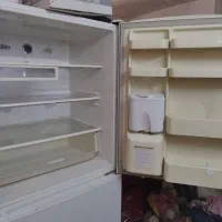 یخچال فریزر سامسونگ جادار و تمیز (فروش فوری)