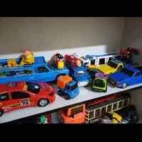 تعدادی اسباب بازی نو