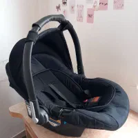 کریر مشکی دارای آفتاب گیر