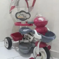 سه چرخه داری موزیکال سالم و دارای سایه بان