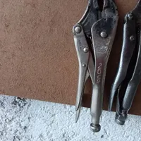 تعدادی آچاروابزار گم شده