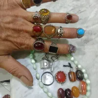 فروش تعدادی انگشتر عقیق ونقره واویز گردن