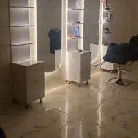 دکور ارایشگاه|آرایشگاه و سالن‌های زیبایی|مشهد, یاس|دیوار