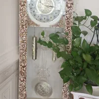 ساعت ایستاده وزیر تلویزیونی