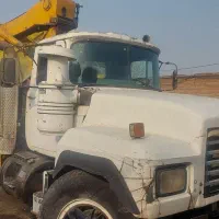 راننده جرثقیل دارای گواهنامه ویژه