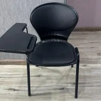 صندلی دانشجویی
