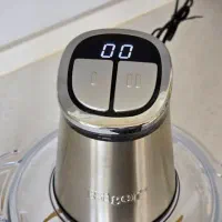 فروش ویژه بلک فرایدی خرد کن تیغه تیتانیومی اره ای|خردکن، آسیاب، غذاساز|یزد, |دیوار