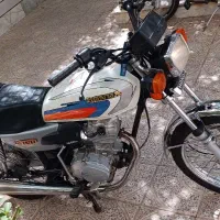 موتور سیکلت ۱۲۵ تمیز سالم پلاک ملی