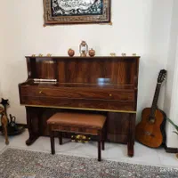 پیانو یاماها p 45 با میز و صندلی