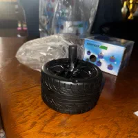 زیر سیگاری طرح لاستیک