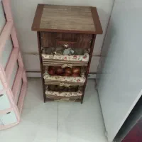 سبد سیب زمینی ومیز