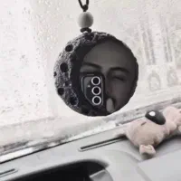 اویز ماشین ماه