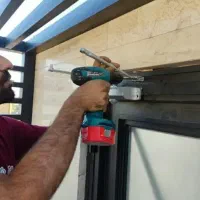 تنظیم نصب اصولی ارام بند روستیک جک نفرودرب مسکونی