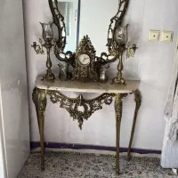 فروش وخرید آینه کنسول لوستر وسایل برنز برنج کاکرده|بوفه، ویترین، کنسول|تبریز, |دیوار