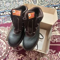 کفش ایمنی مقاوم و با دوام|کیف، کفش، کمربند|باسمنج, |دیوار