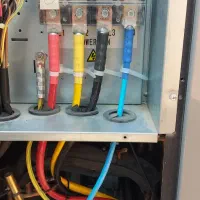 پیمانکار برق ساختمان و صنعتی اجرا تابلو برق|خدمات پیشه و مهارت|تهران, شهرک انصار|دیوار