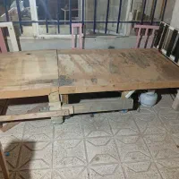 تخت چوبی