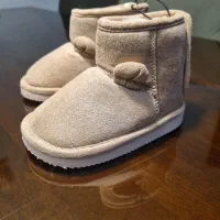 چکمه ی تو کرکی کودک