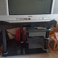 تلویزیون و میز تلویزیون