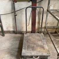 باسکول ۲۰۰ کیلویی