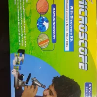 میکروسکوپ دانش آموزی