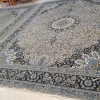 فرش کارکرده هردو باهم ۳ تومن|فرش|کلاچای, |دیوار