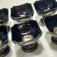 بستنی خوری سرمه ای