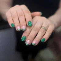 مدل برای خدمات ناخن چغادک