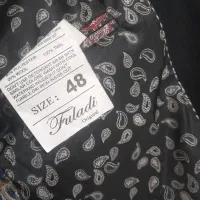 جلیقه و کت|لباس|میانه, |دیوار