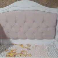 تخت نوزاد نوجوان