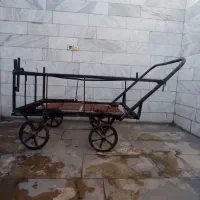 گاری چهار چرخ