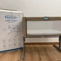 تخت کنار مادر