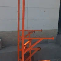 گاری بشکه بر چهار چرخ