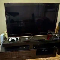 تلویزیون سامسونگ ۴۶ اینچ + میز تلویزیون