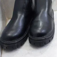 کفش|کیف، کفش، کمربند|قم, شهرک سازمان آب|دیوار