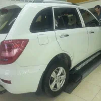 ایکس ۶۰ شاسی بلند
