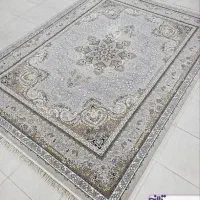 فرش کم یاب دارای رنگ بندی