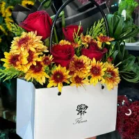 پایه گل سبد گل دسته گل ماشین عروس|گل و گیاه طبیعی|گلبهار, شهر جدید گلبهار|دیوار